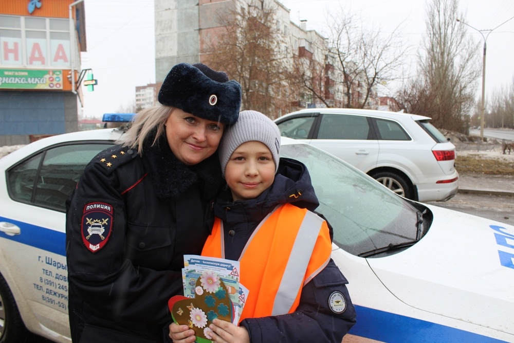 В Шарыпово в преддверии школьных каникул стартовал очередной этап «Декады дорожной безопасности детей».